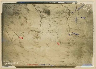 Foto des Geländes um den Entenschnabel an der Straße nach Malancourt nordwestlich von Esnes-en-Argonne (Luftbild)