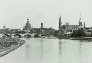 Dresden, Blick von der Marienbrücke nach Osten auf die Altstadt