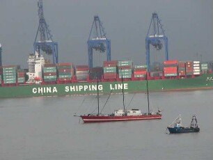 Harwich - Containerhafen : Aufgenommen im Containerhafen von Harwich am 23. November 2004