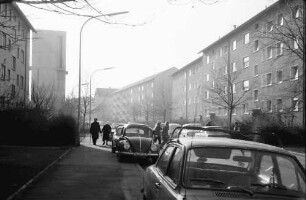 Freiburg: Offenburger Straße mit Elisabeth Kirche