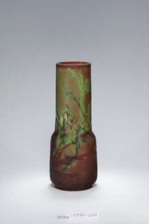 Vase mit Blasentang und Seestern