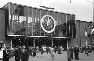 Basel: Neue Messehalle, Frontalansicht