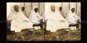 Kriegsminister Abdul Uahed mit Gefolge in seinem Zelt