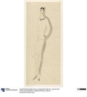 Frau in Jumperkleid