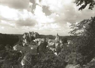 Hohnstein. Burg und Stadtkern. Blick nach Südwest