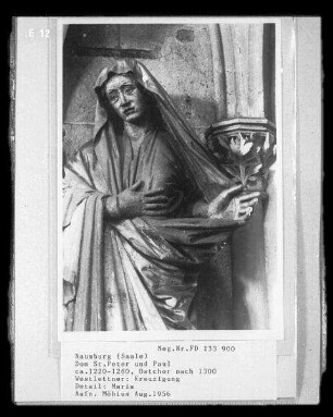 Kreuzigungsgruppe: Maria