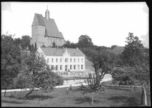 Burkhardswalde. Kirche und Schule
