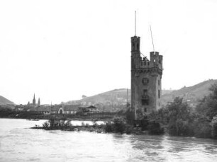 Bingen am Rhein. Mäuseturm (1856). Blick von Osten über den Rhein