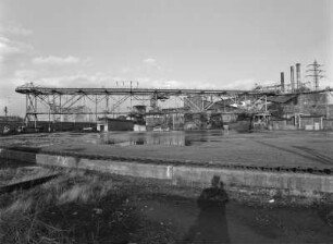 Dresden, Kraftwerk Mitte : Dresden-Altstadt. Heizkraftwerk Mitte (1895, 1926-1928 Umbau und Erweiterung; stillgelegt 1994). Kohlenlager zwischen Könneritzstraße und Löbtaur Straße