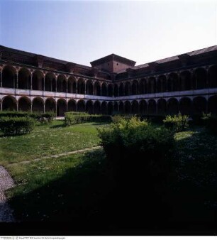 Ospedale Maggiore, Cortile della farmacia