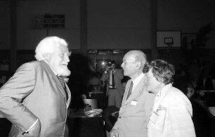 31. Tagung 1981 (29.6.-3.7.) Mediziner; Pressekonferenz: im Gespräch Konrad Lorenz und André F. Cournand, Frau Cournand