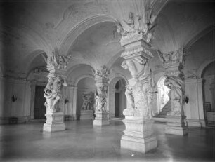 Belvedere — Oberes Belvedere — Eingangshalle
