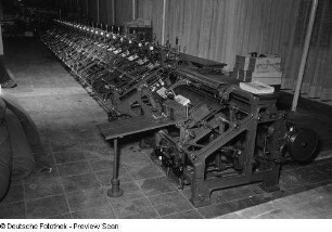 Maschinen zur Herstellung von Druckerzeugnissen auf der Leipziger Herbstmesse 1954