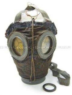 Gasmaske 17