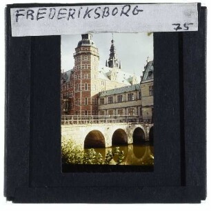 Hillerød, Schloss Frederiksborg : Brücke zum Schloss