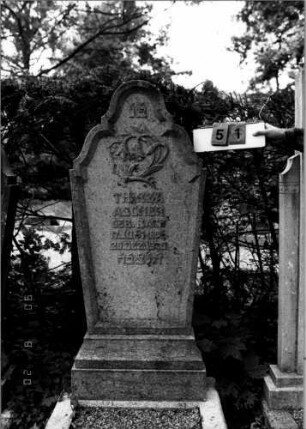 Grabstein 51
