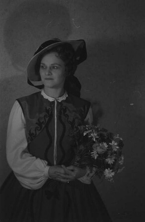 Szenenbilder aus der Oper "La Traviata" an der Deutsche Staatsoper Berlin : Soloaufnahme von Tiana Lemnitz
