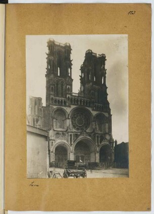 Kathedrale, Laon: Ansicht Westfassade (aus: Skizzen- und Fotoalbum 10)