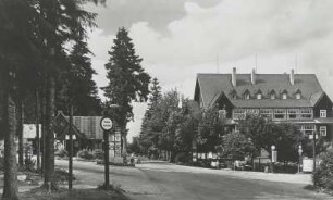 Bärenburg-Oberbärenburg. Ortsteilansicht mit Berghotel Friedrichshöhe (1910)