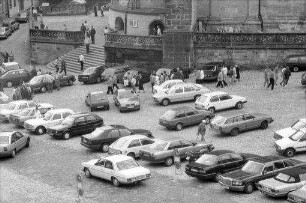 Bamberg: Parkplatz am Residenzplatz, Sonntags
