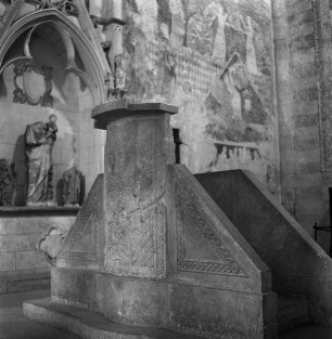 Cluniazenserpriorat Saint- Pierre-et-Saint-Paul — Stiftskirche Saints Pierre-et-Paul