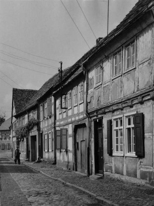 Treuenbrietzen. Blick entlang der Vogelgesangstraße, mit Fachwerkhäusern
