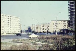 Blick vom Nürnberger Platz auf die anliegende Kreuzung