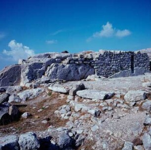 Santorin. Feinerschließung in Bearbeitung