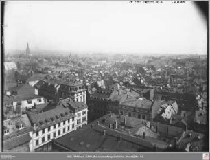 Vom Turm der Paulskirche über Paulsplatz 14-12 und Neue Kräme 26-16 nach Nordosten
