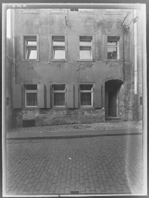 Meißen-Altstadt, Schlossergasse 1. Wohnhaus (2. H. 19. Jh.). Straßenfront (Teilansicht)