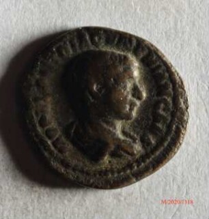 Römische Münze, Nominal Denar, Prägeherr Macrinus für Diadumenianus, Prägeort nicht bestimmbar, Fälschung