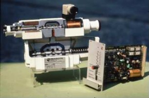 Fotografie: Traktor, Antriebs- und Anbausystem, Hydraulik