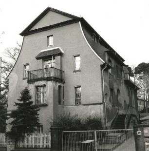 Dresden-Trachenberge, Weinbergstraße 20. Villa (um 1912/13). Straßenansicht