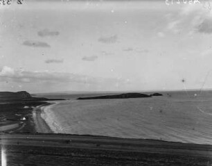 Meerblick : Blick von der Küste bei Morgat auf eine Bucht und das Meer