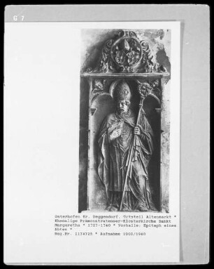 Epitaph eines Abtes