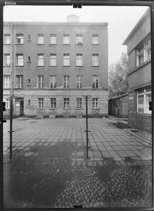 Leipzig-Zentrum, Inselstraße. Geschäftshaus. Hoffront (Teilansicht)