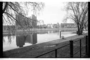 Kleinbildnegativ: Landwehrkanal, 1980