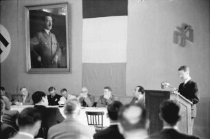 Bukarest: Reichsdeutsches Heim: Mitgliederversammlung der rumänisch-deutschen Handelskammer, Redner Wellinghaus