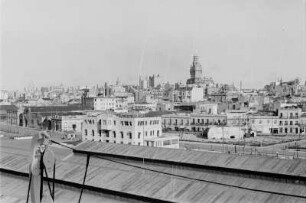 Montevideo vom Hafen aus : Blick über die Stadt