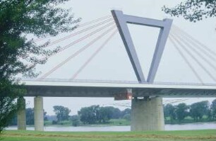 Rheinbrücke Ilverich