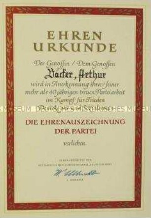 Ehrenurkunde für "40jährige treue Parteiarbeit" - Personenkonvolut