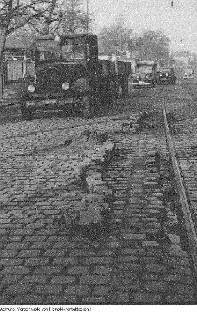 Dresden, Heidestraße, Kinderbücherei, November 1950