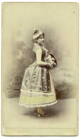 Portrait der Schauspielerin Klara Ziegler