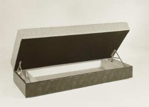 Liege mit Bettkasten (Modell EW 526/7)