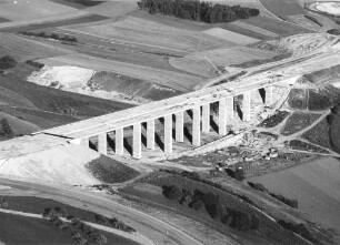 Brudertalbrücke im Bau, km 711,990 - 712,304