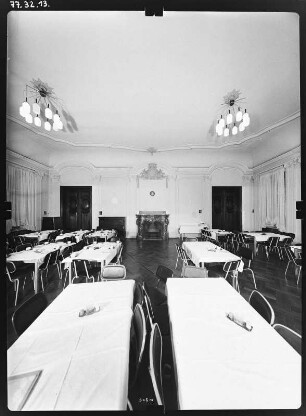Lichtenwalde (Niederwiesa-Lichtenwalde). Schloß (1722-1726). Speisesaal