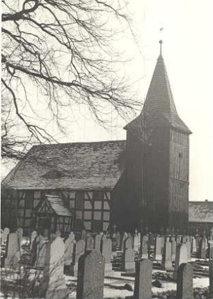 Kirche in Bluno : Bauwesen - Kirchen. Ort: Bluń / Bluno. Fachwerkkirche mit Holzturm