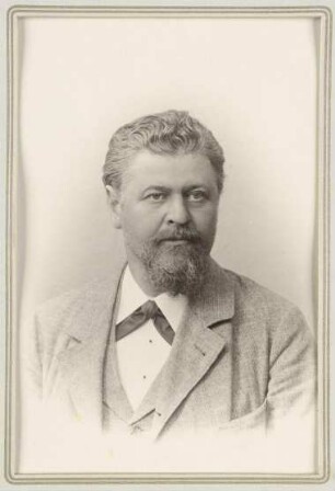Knieriem, Woldemar von