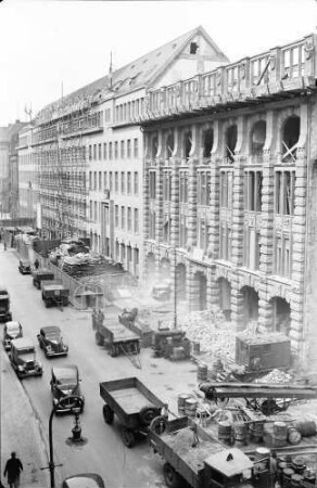 Berlin: [Mohrenstraße]; Abbruch-Blick in [Mohrenstraße] von Friedrichstraße aus