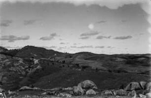 Granitlandschaft : Granitlandschaft, im Hintergrund die Hochebene bei Campinas.